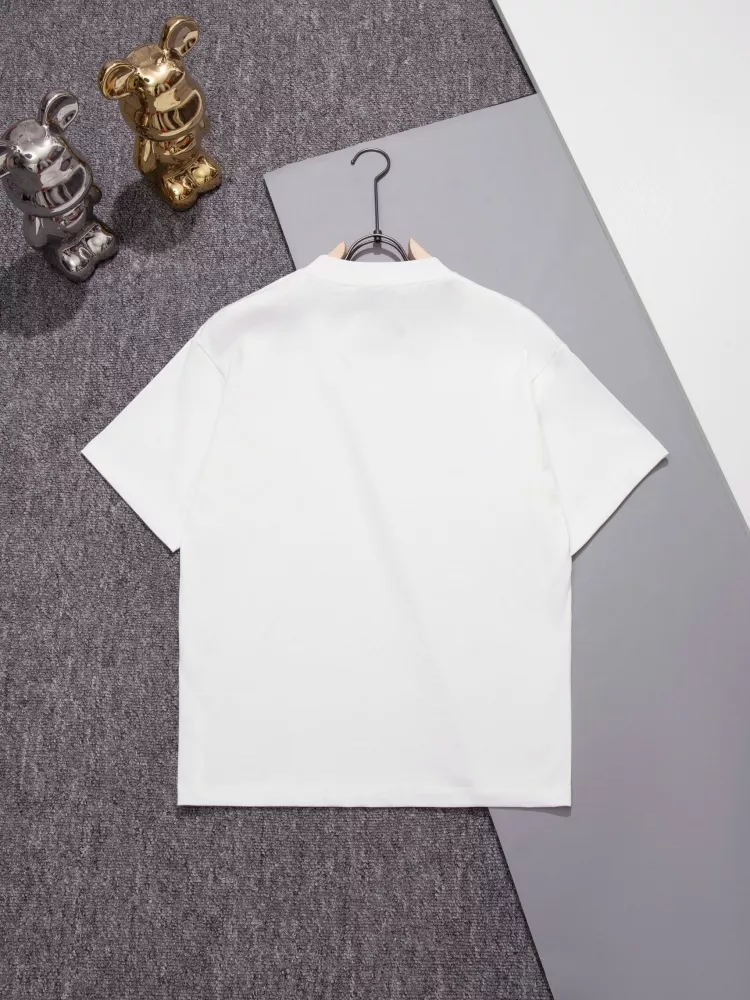 Fendi T-Shirts Short Sleeved For Unisex Durable 5869
