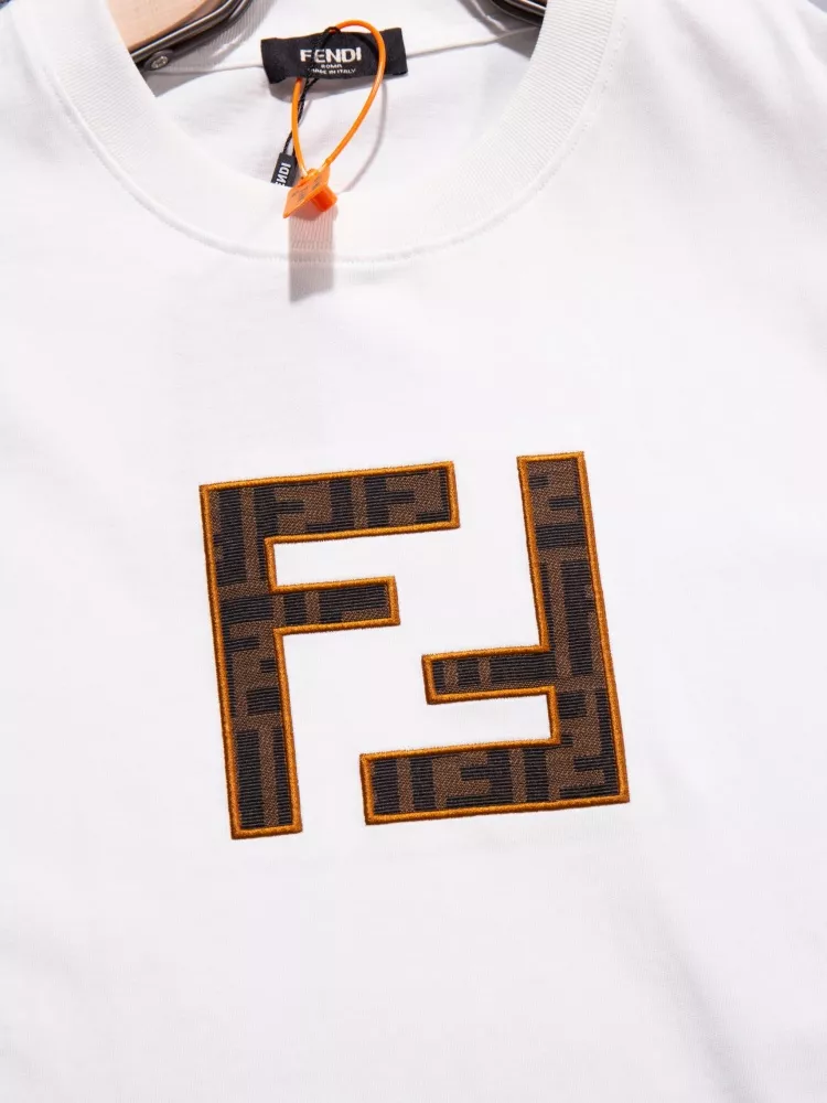 Fendi T-Shirts Short Sleeved For Unisex Durable 5869