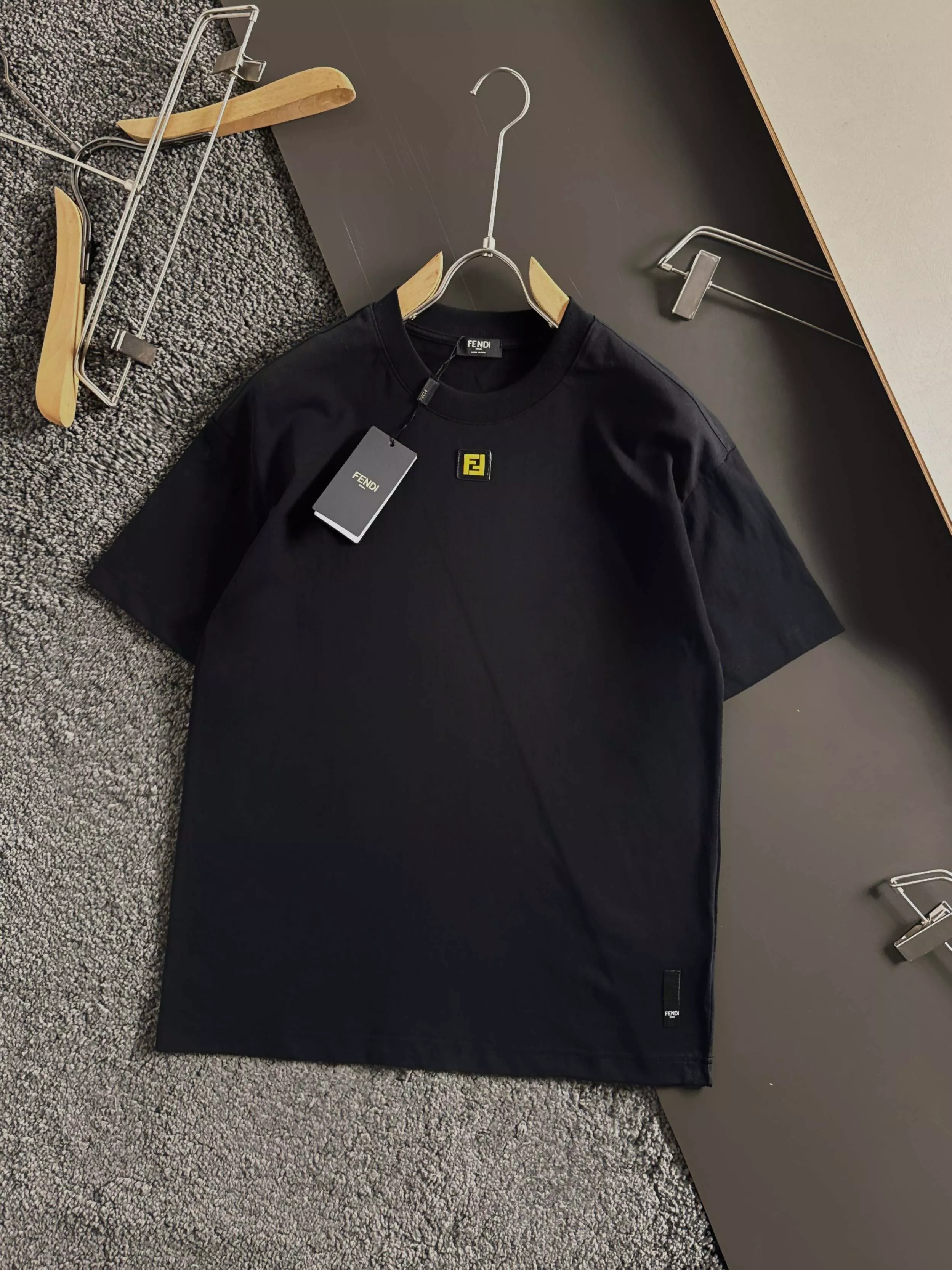 Fendi T-Shirts Short Sleeved For Unisex GoAnywhere 3042