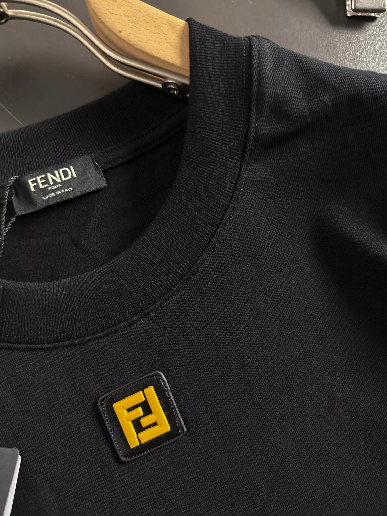 Fendi T-Shirts Short Sleeved For Unisex GoAnywhere 3042