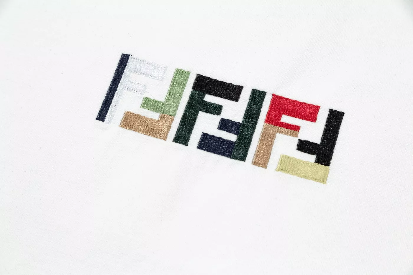 Fendi T-Shirts Short Sleeved For Unisex Minimalist 3279