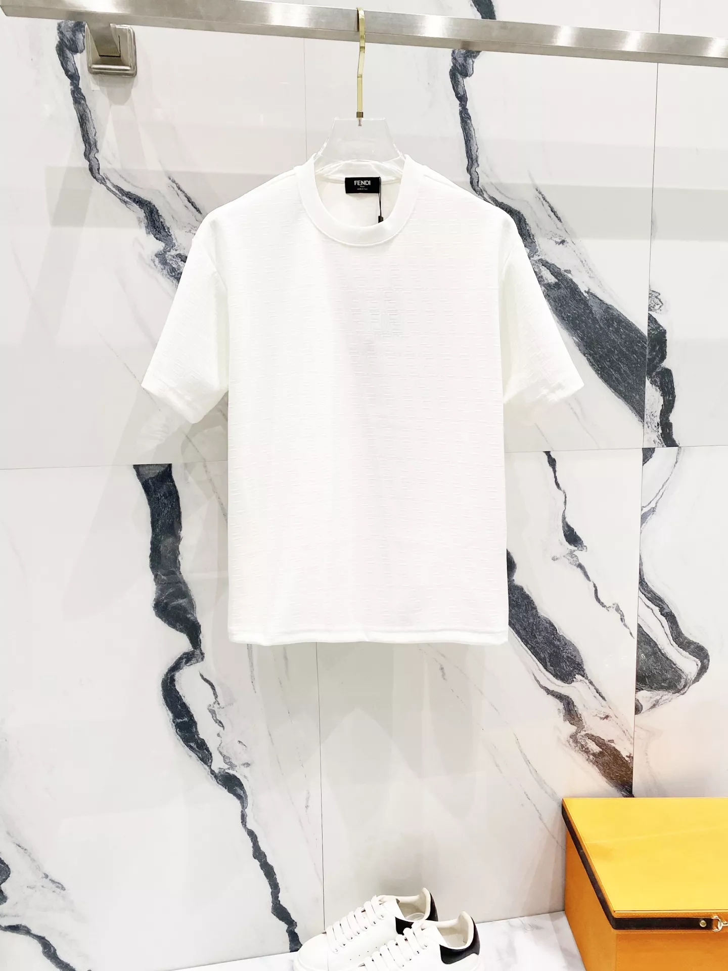Fendi T-Shirts Short Sleeved For Unisex Minimalist 4511