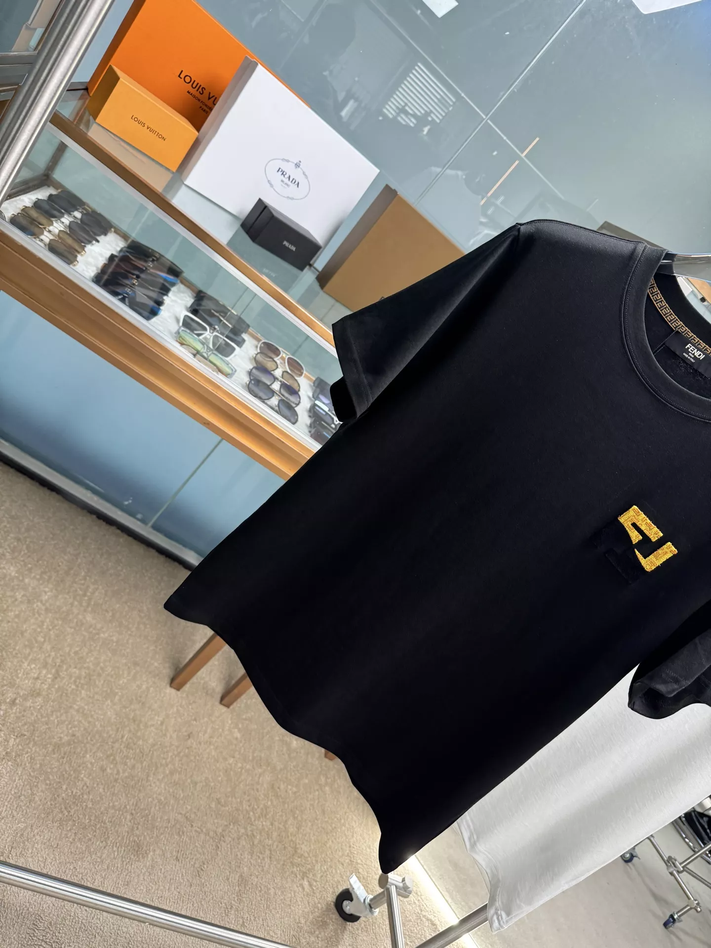 Fendi T-Shirts Short Sleeved For Unisex Reliable 8680
