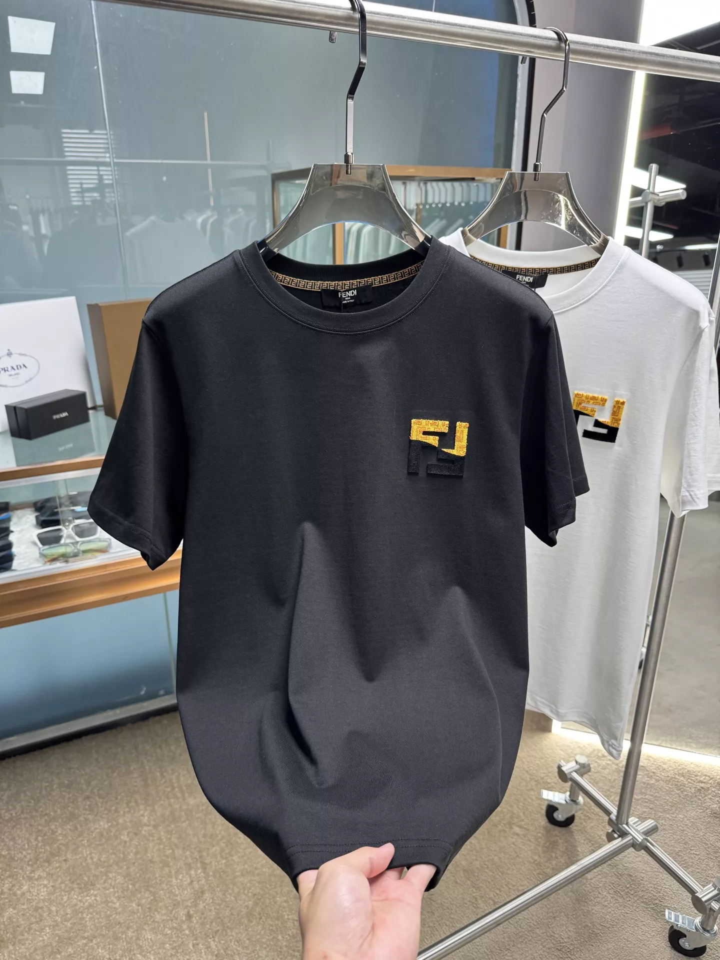 Fendi T-Shirts Short Sleeved For Unisex Reliable 8680