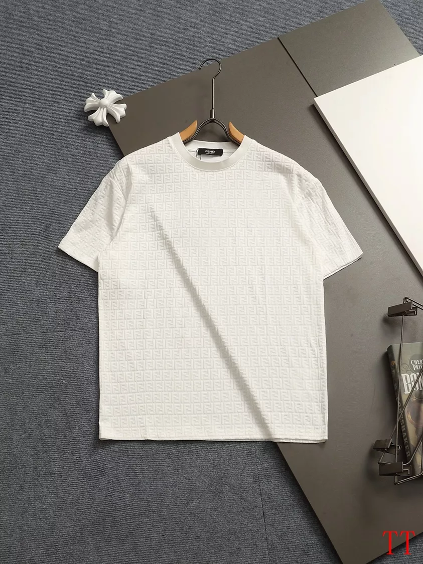 Fendi T-Shirts Short Sleeved For Unisex Sophisticated 6093