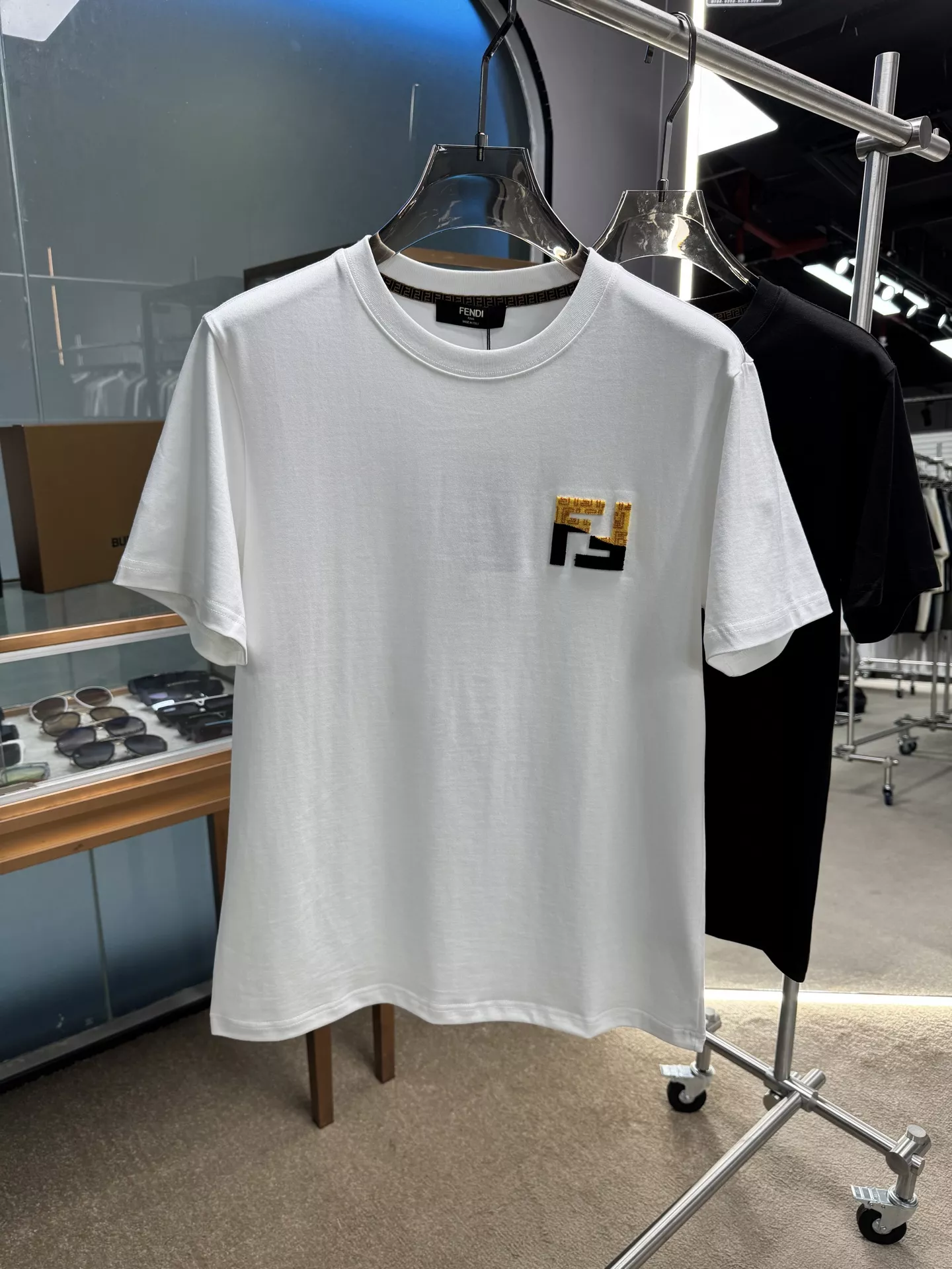 Fendi T-Shirts Short Sleeved For Unisex Timeless 1416