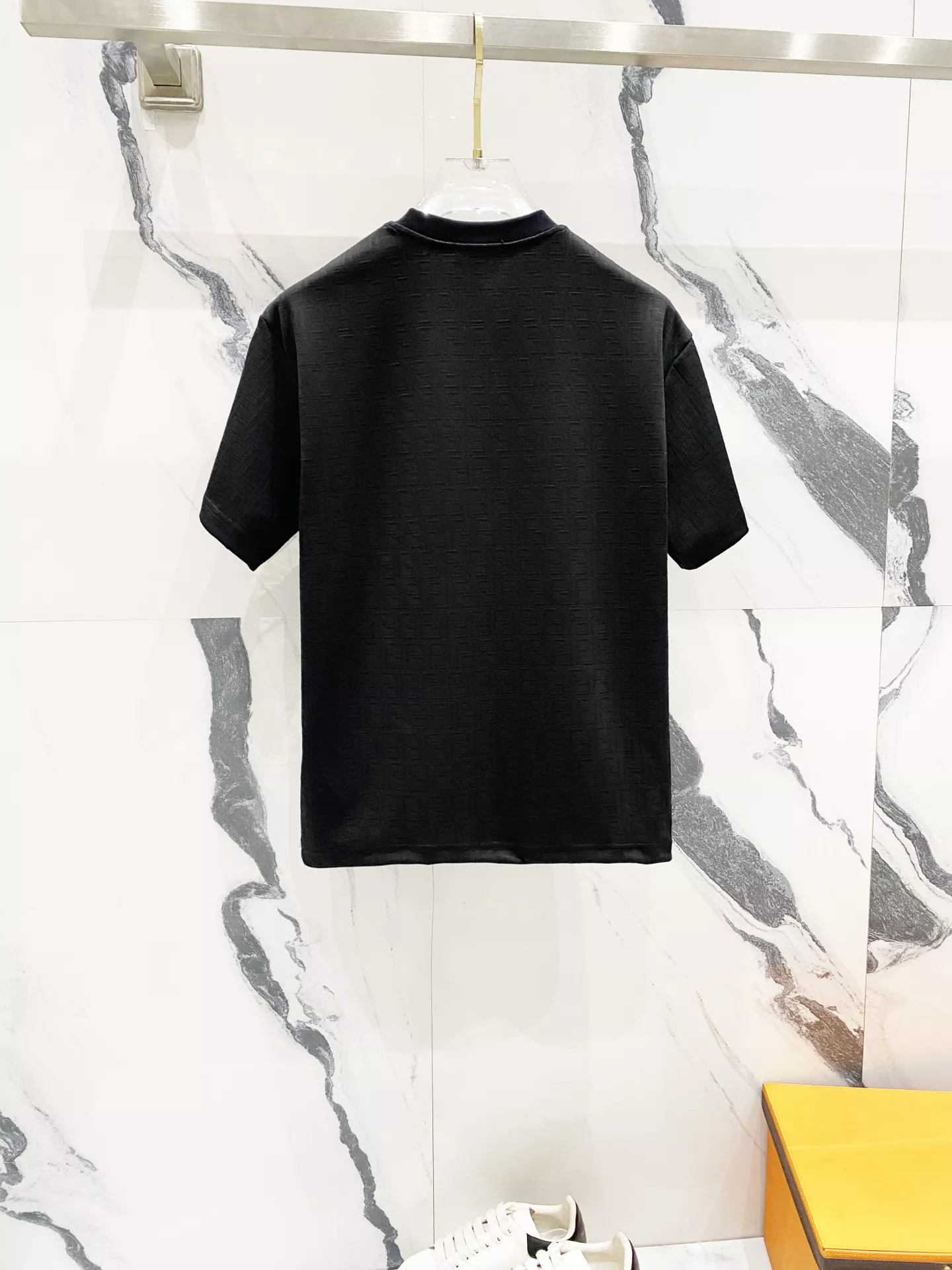 Fendi T-Shirts Short Sleeved For Unisex Timeless 3834