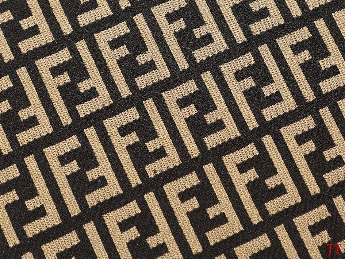 Fendi T-Shirts Short Sleeved For Unisex Trendy 1039