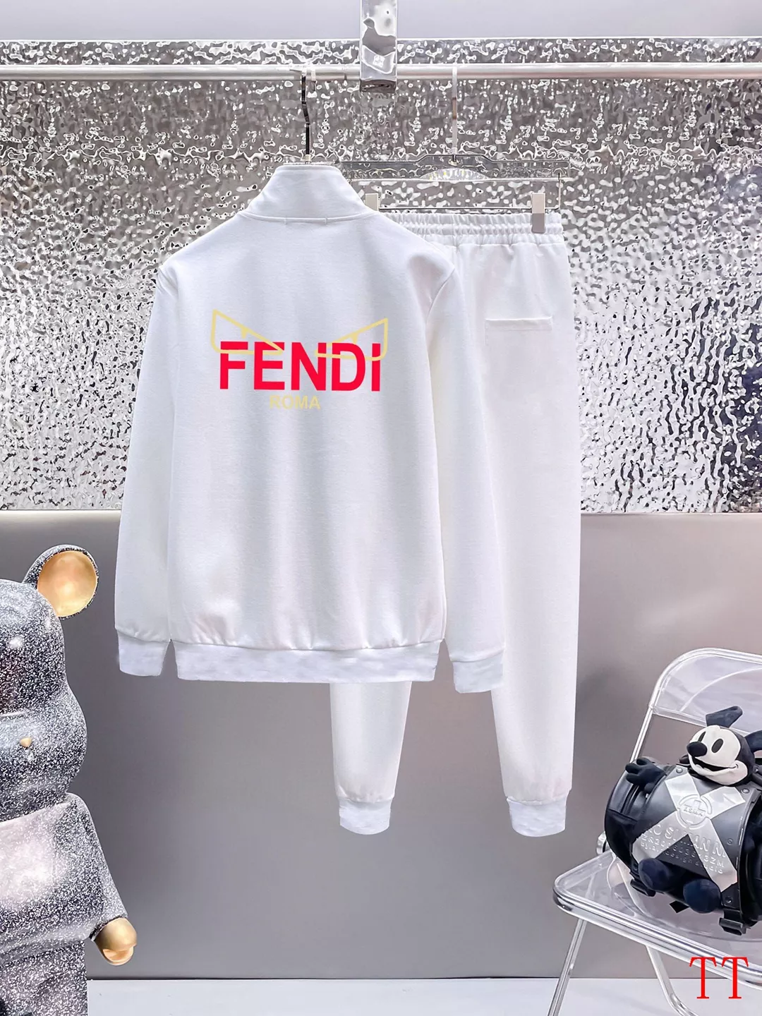 Fendi Tracksuits Long Sleeved For Men Compact 773