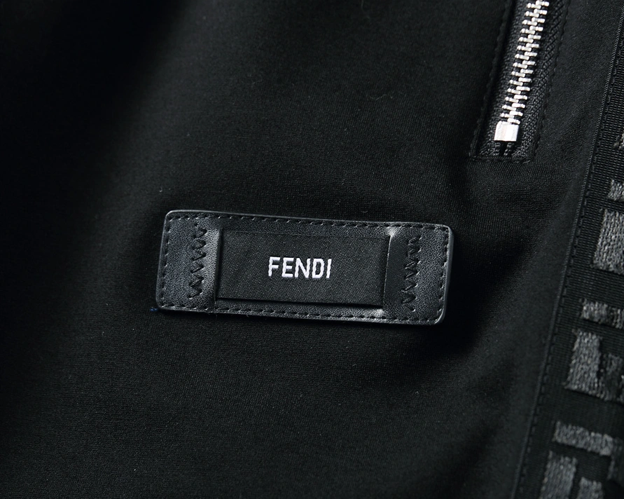 Fendi Tracksuits Long Sleeved For Men Flexible 6614