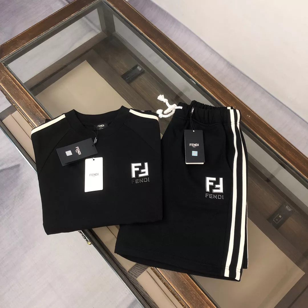 Fendi Tracksuits Short Sleeved For Men Vibrant 7242