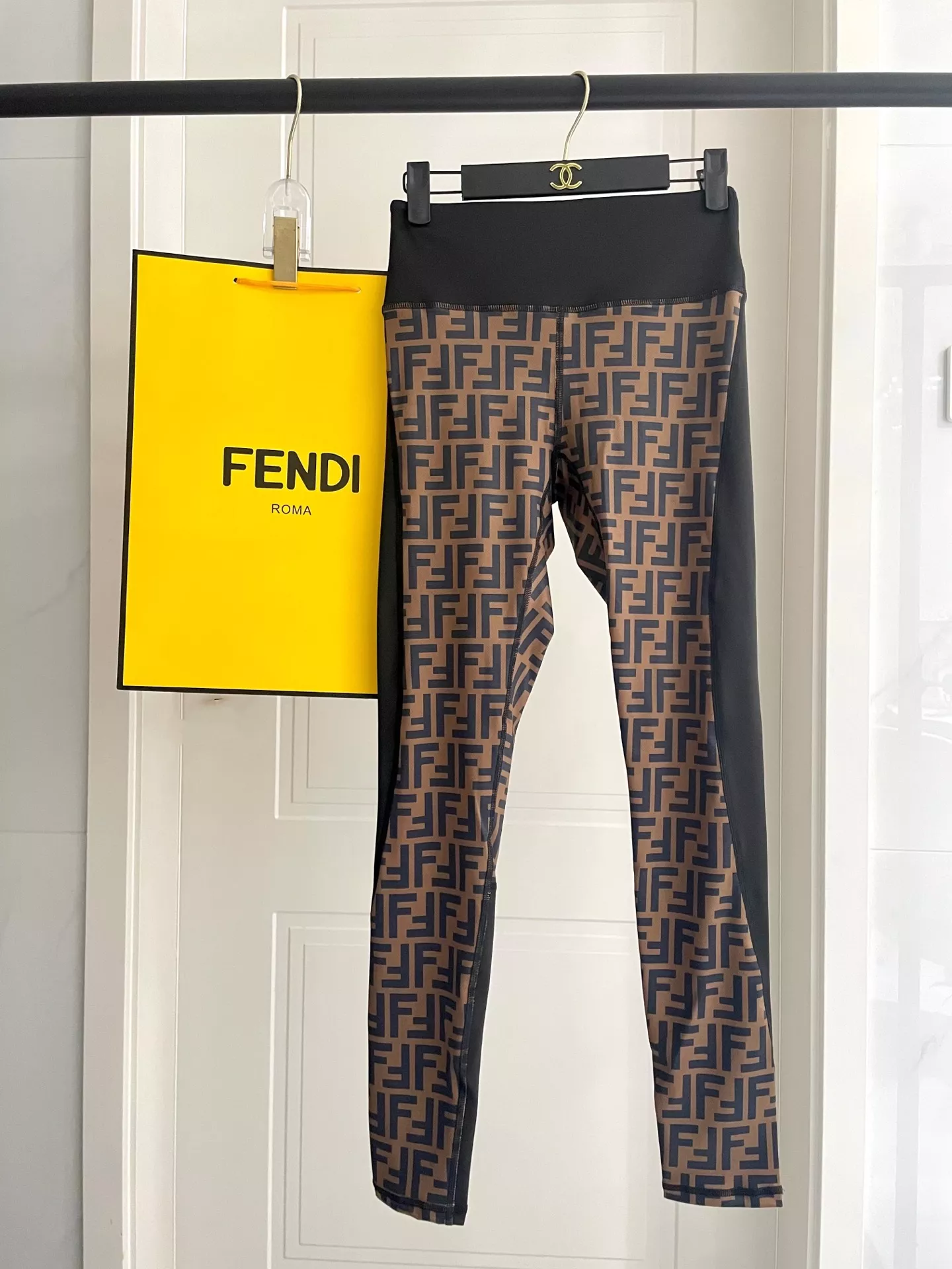 Fendi Tracksuits Sleeveless For Women Soft 5913