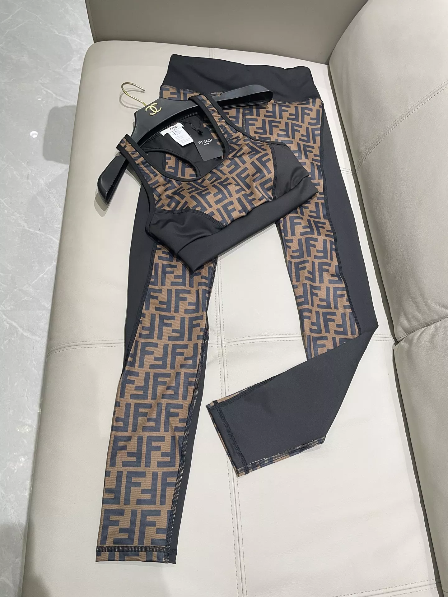 Fendi Tracksuits Sleeveless For Women Soft 5913
