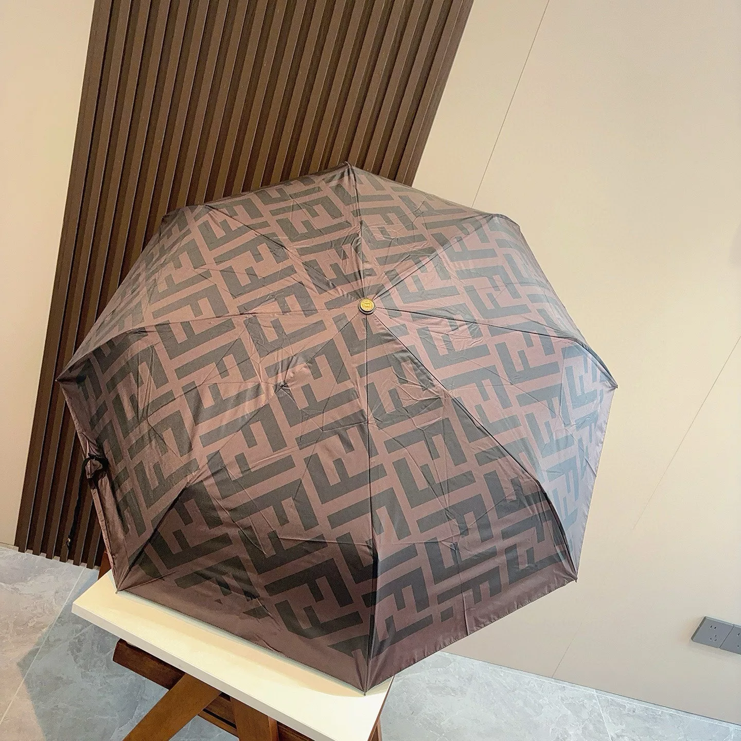 Fendi Umbrellas Sophisticated 9762