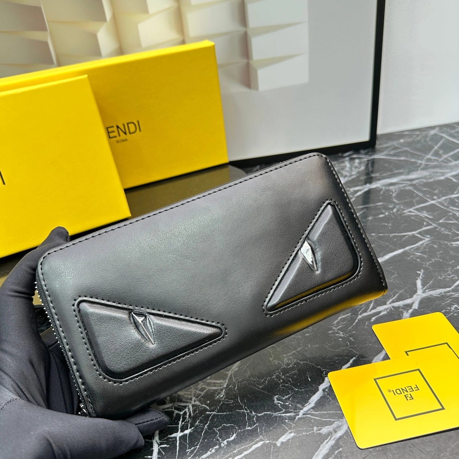 Fendi Wallets For Unisex Affordable 7151