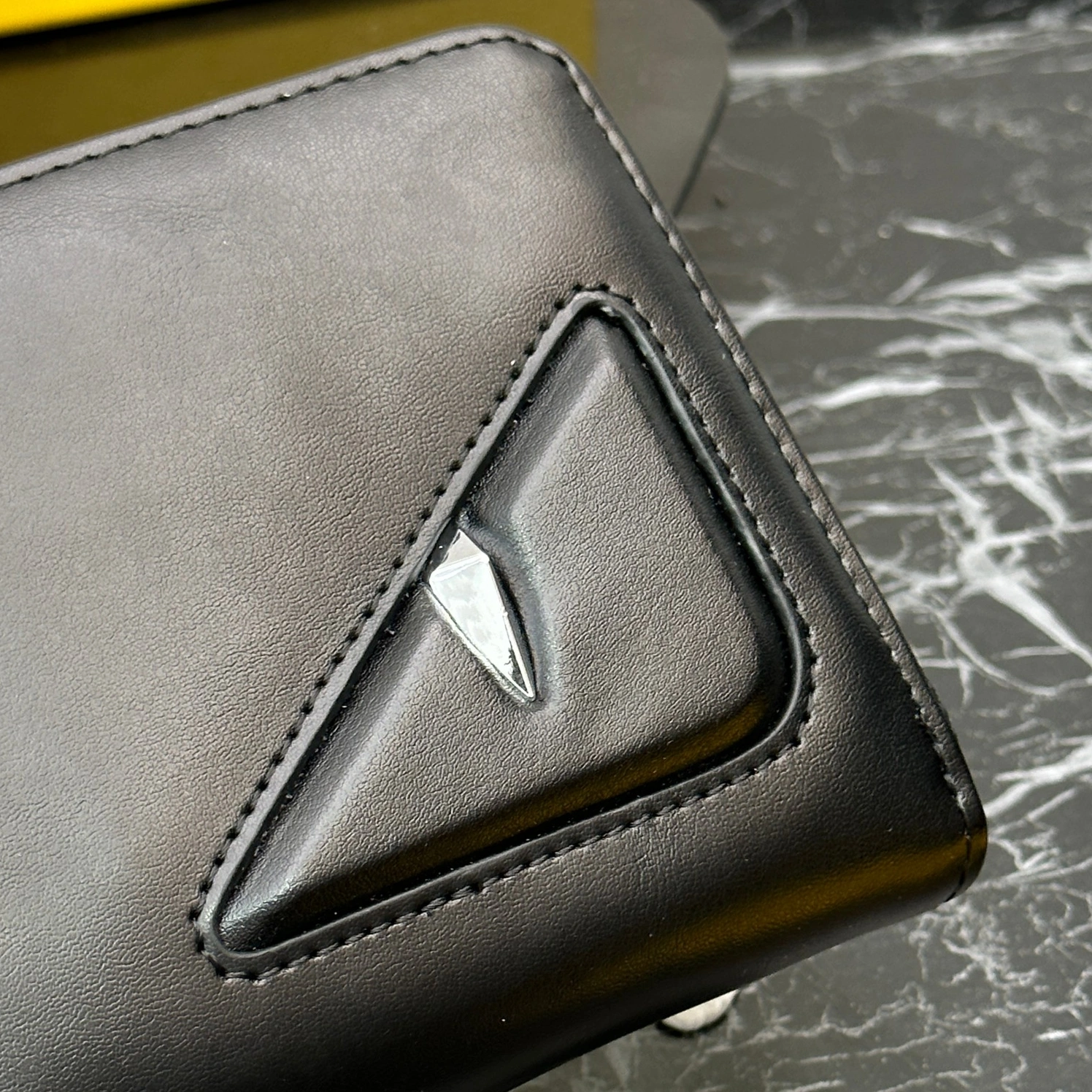Fendi Wallets For Unisex Affordable 7151