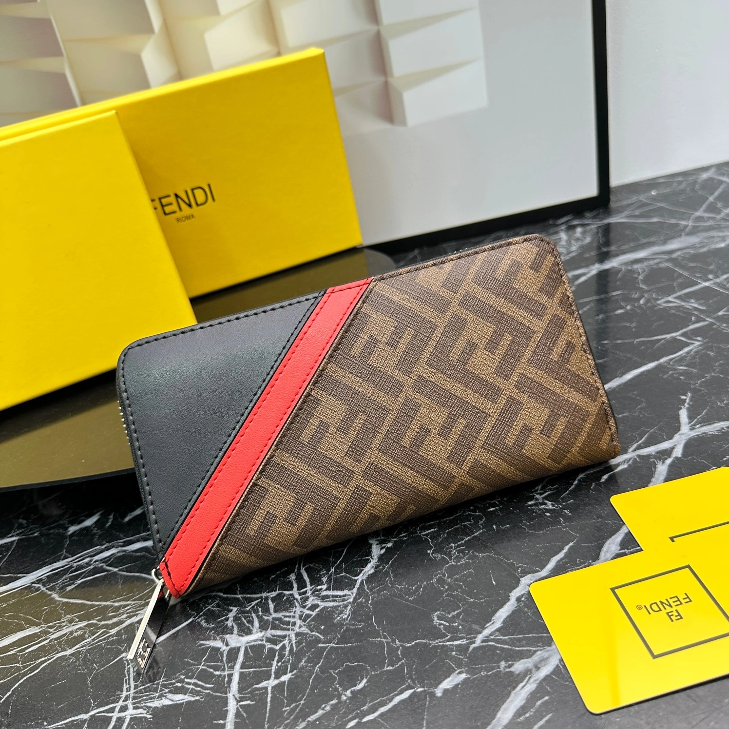 Fendi Wallets For Unisex ModernLook 4047