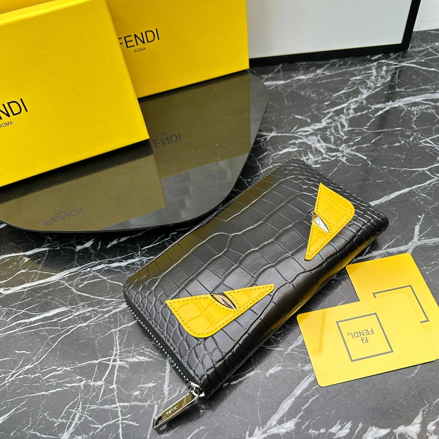 Fendi Wallets For Unisex Refined 7676