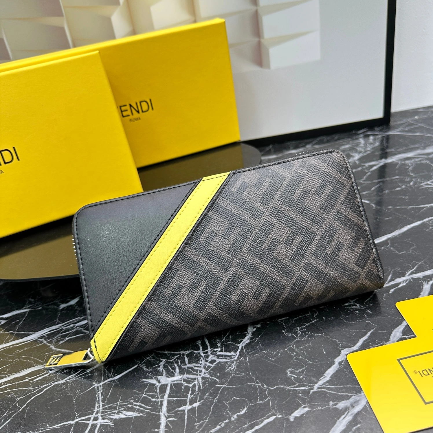 Fendi Wallets For Unisex Reliable 9910