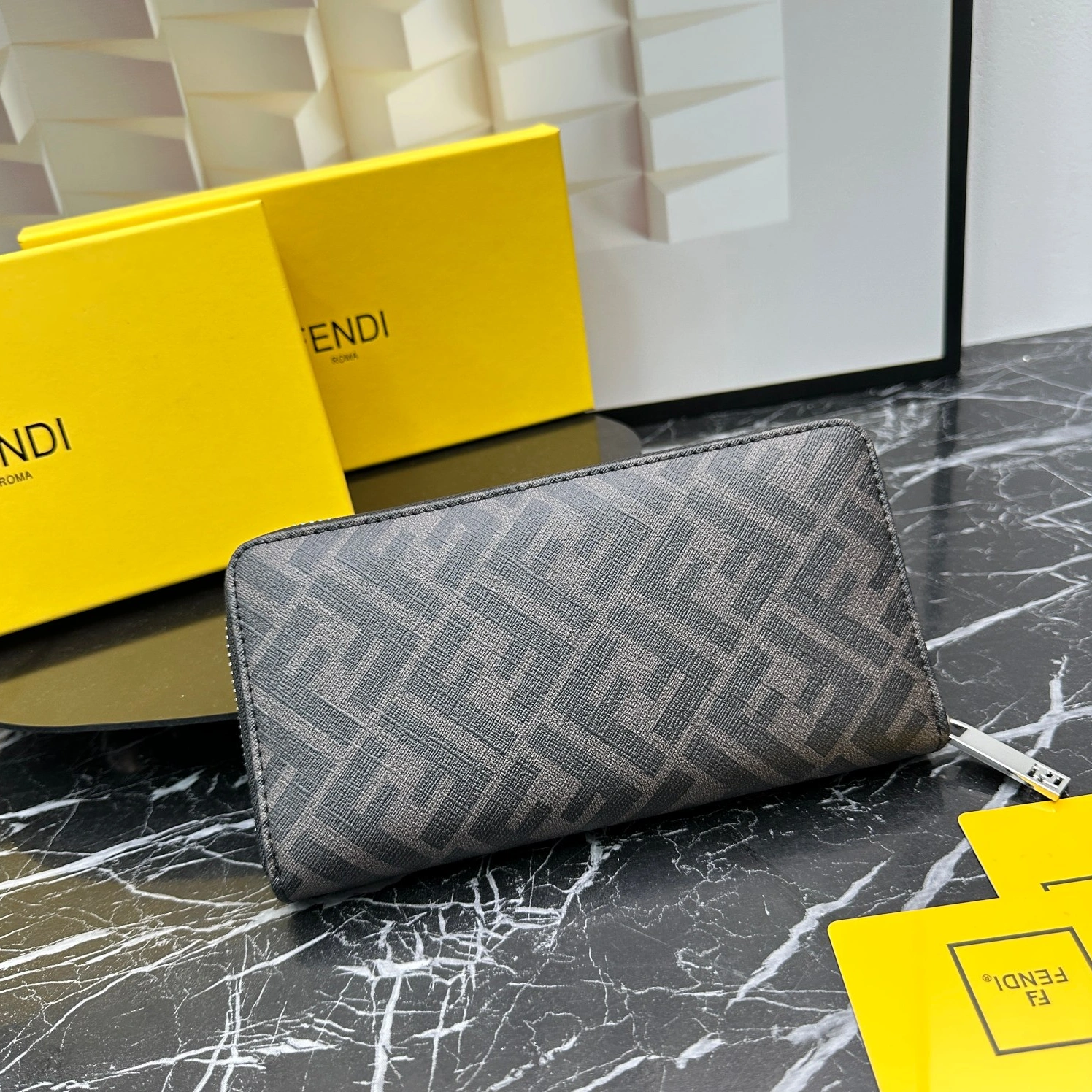 Fendi Wallets For Unisex Reliable 9910