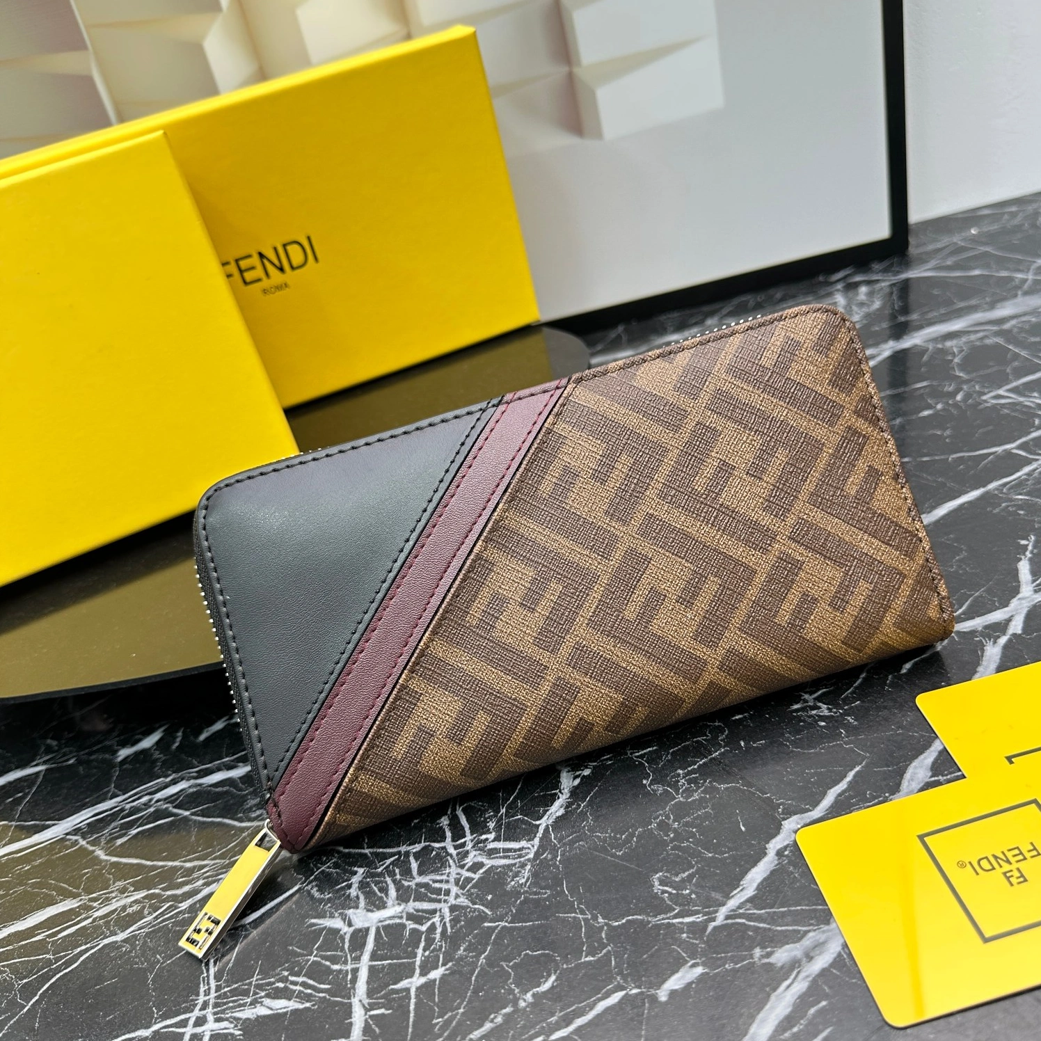 Fendi Wallets For Unisex Resilient 9957