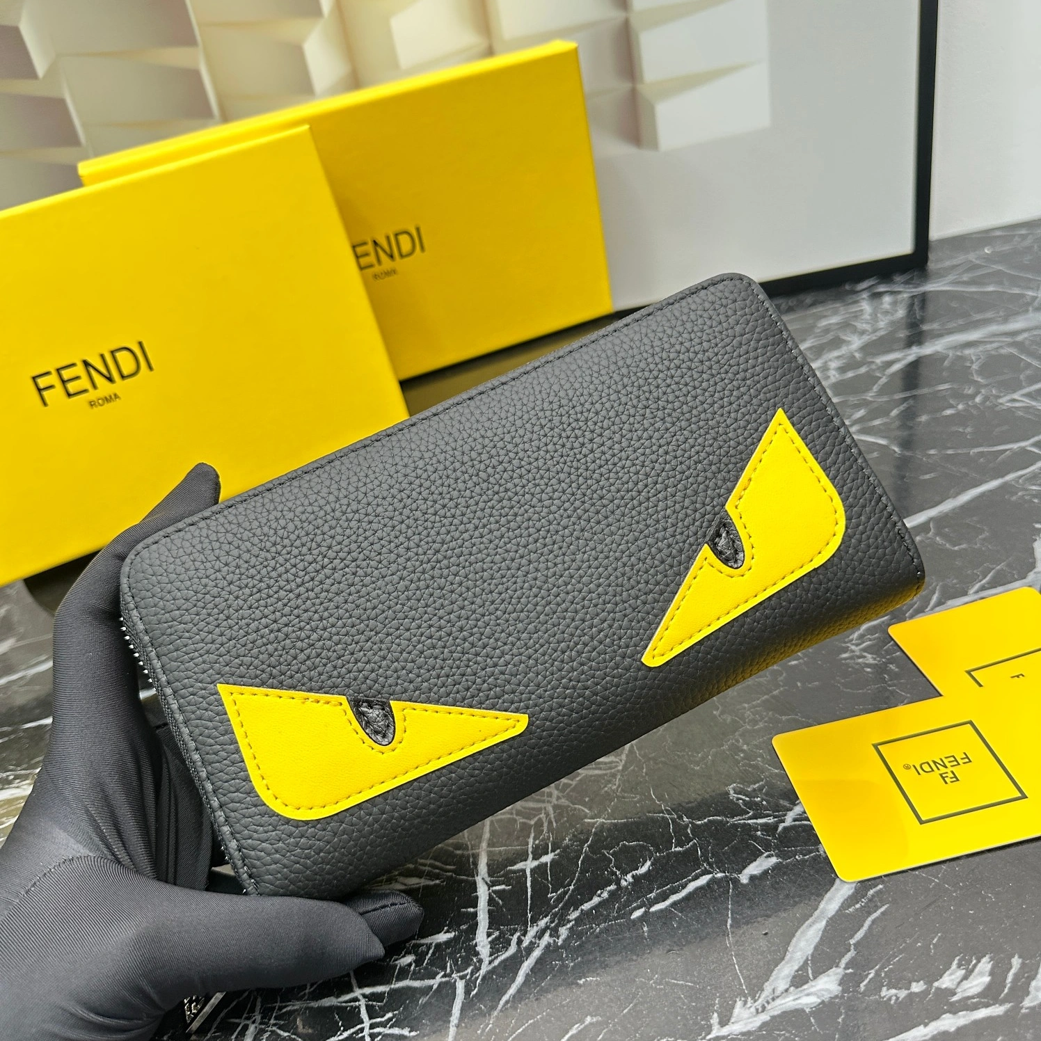 Fendi Wallets For Unisex Trendsetting 6624
