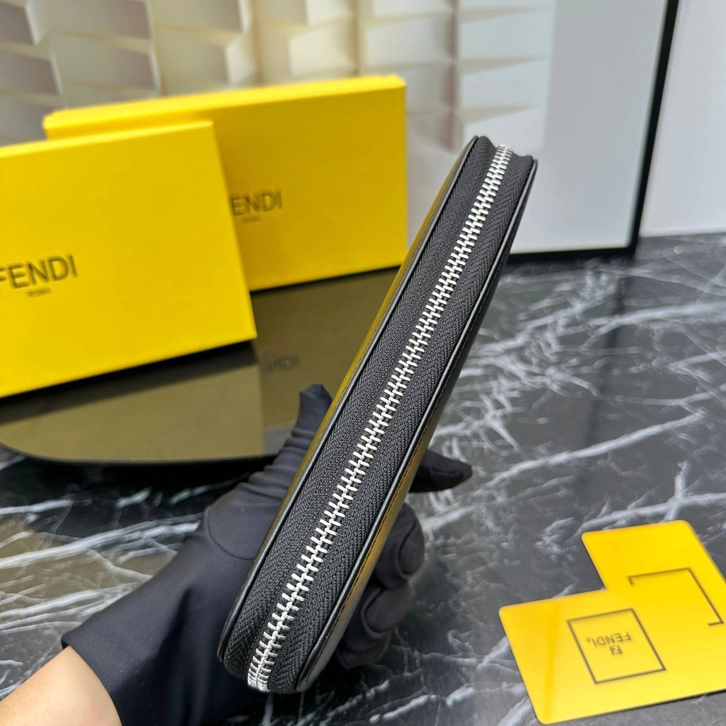 Fendi Wallets For Unisex Trendy 9947