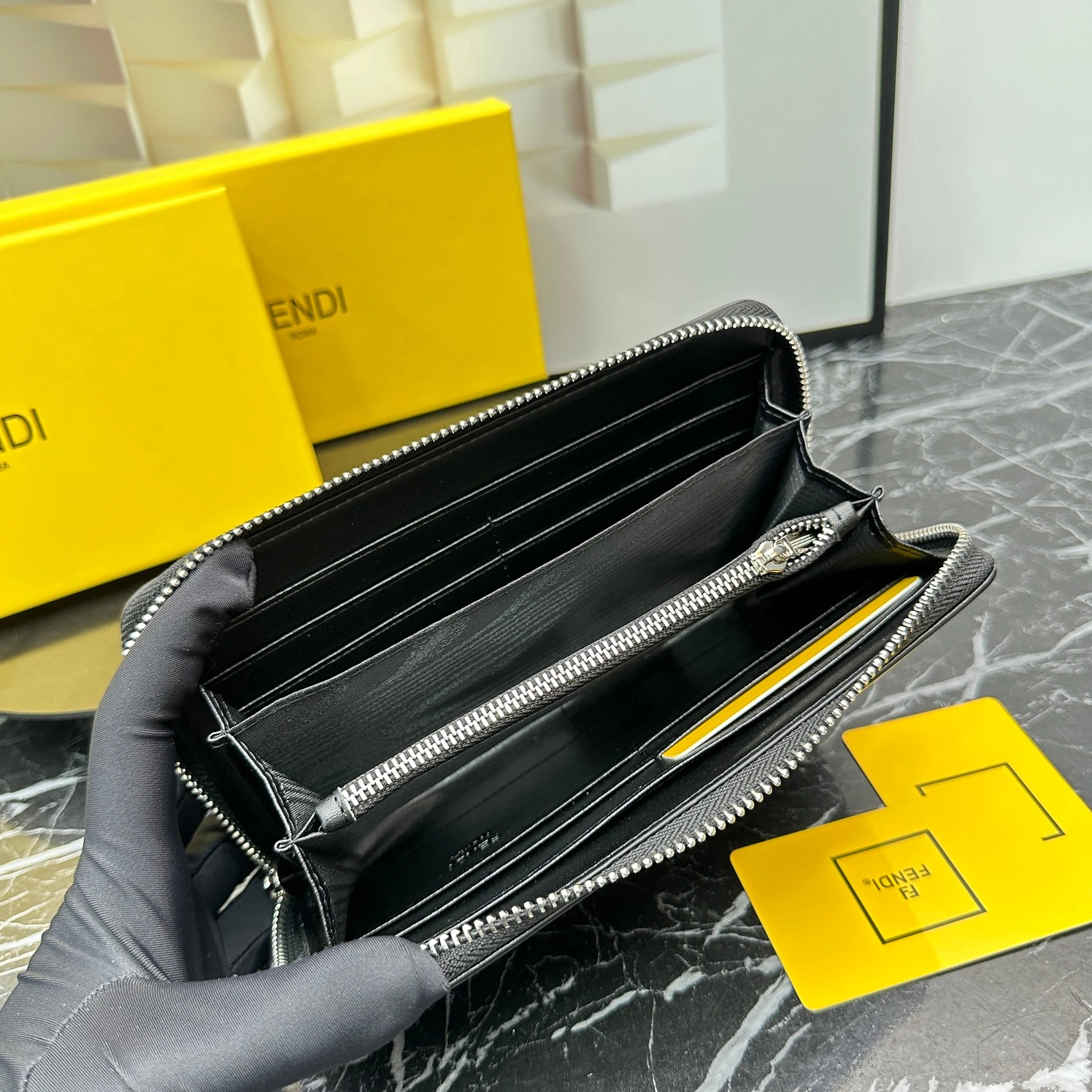 Fendi Wallets For Unisex Trendy 9947