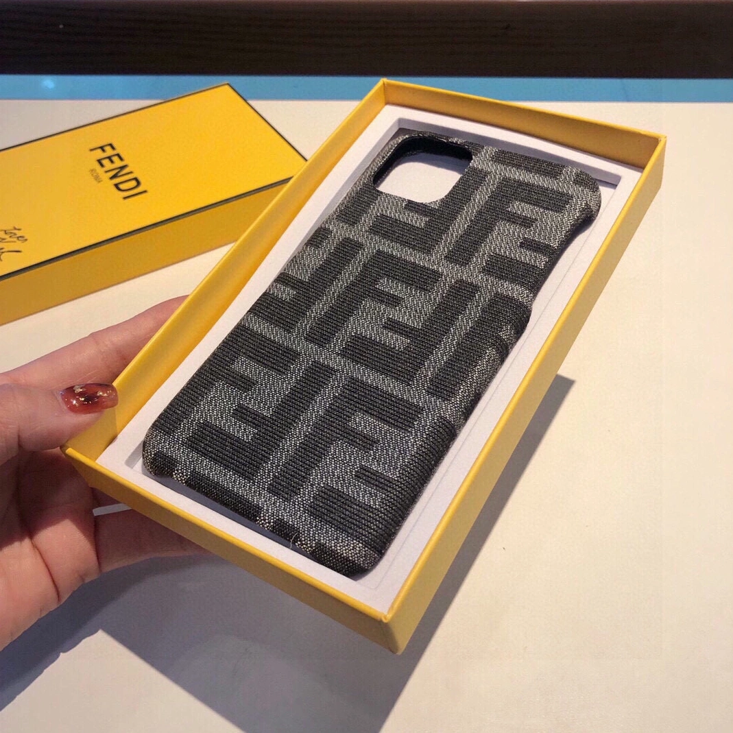 Fendi iPhone Case Minimalist 5857