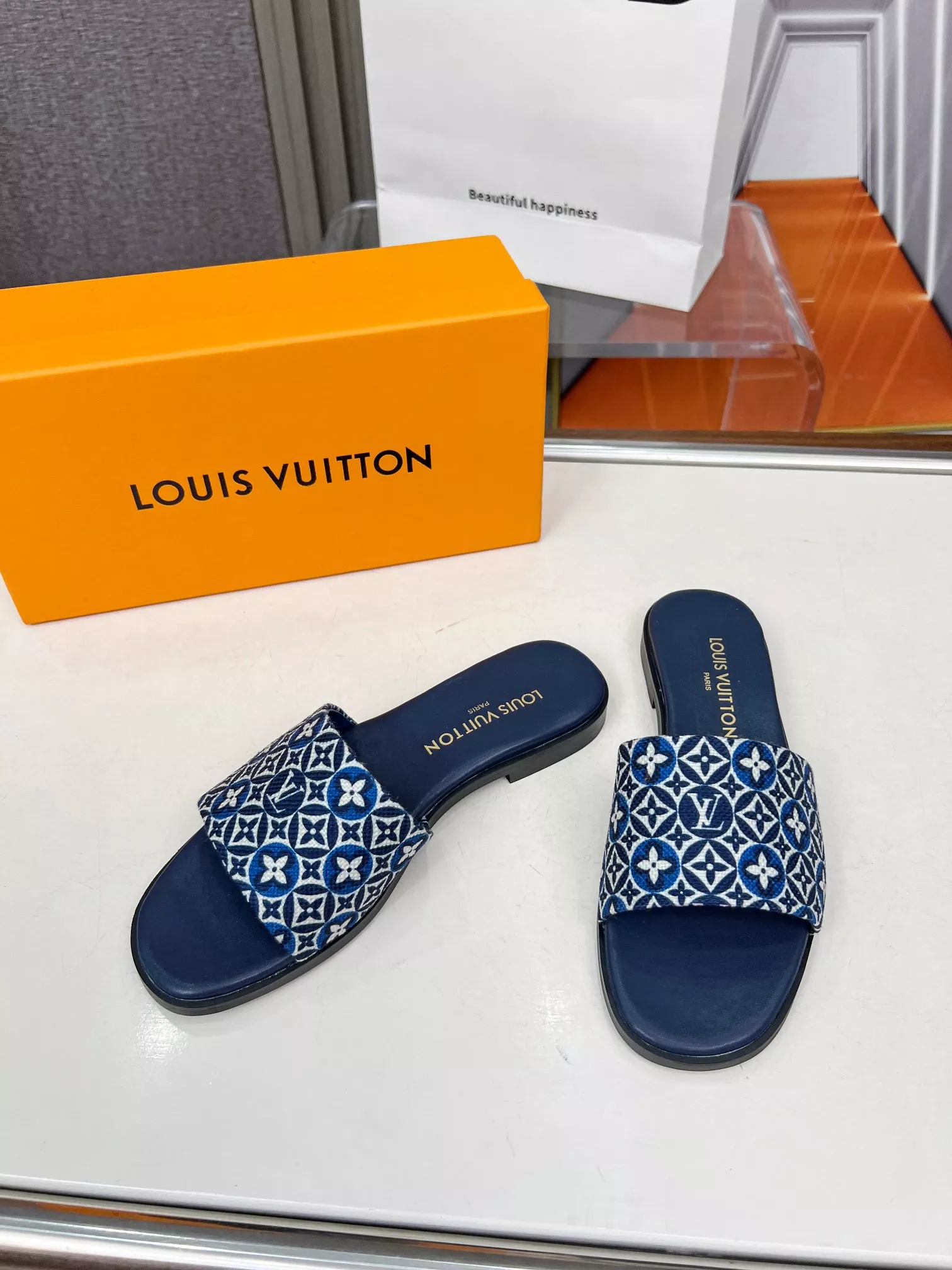 Flexible 1002 Louis Vuitton Slippers For Women