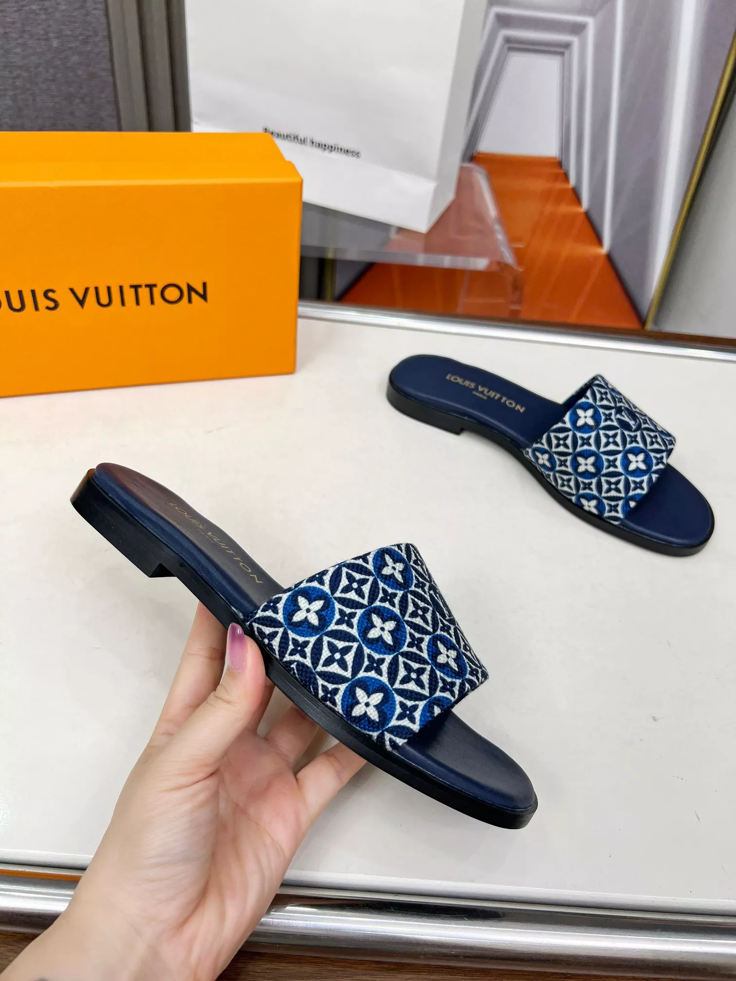 Flexible 1002 Louis Vuitton Slippers For Women