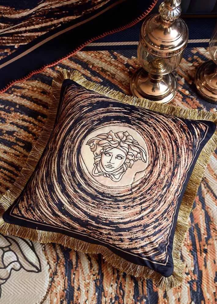 Flexible 1066 Versace Cushion