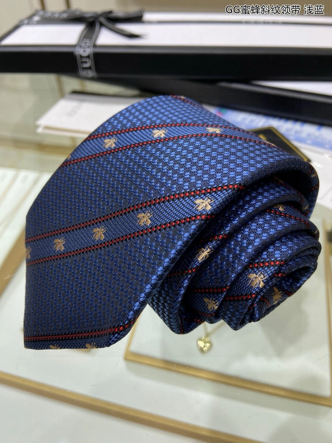 Flexible 127 Gucci Necktie For Men