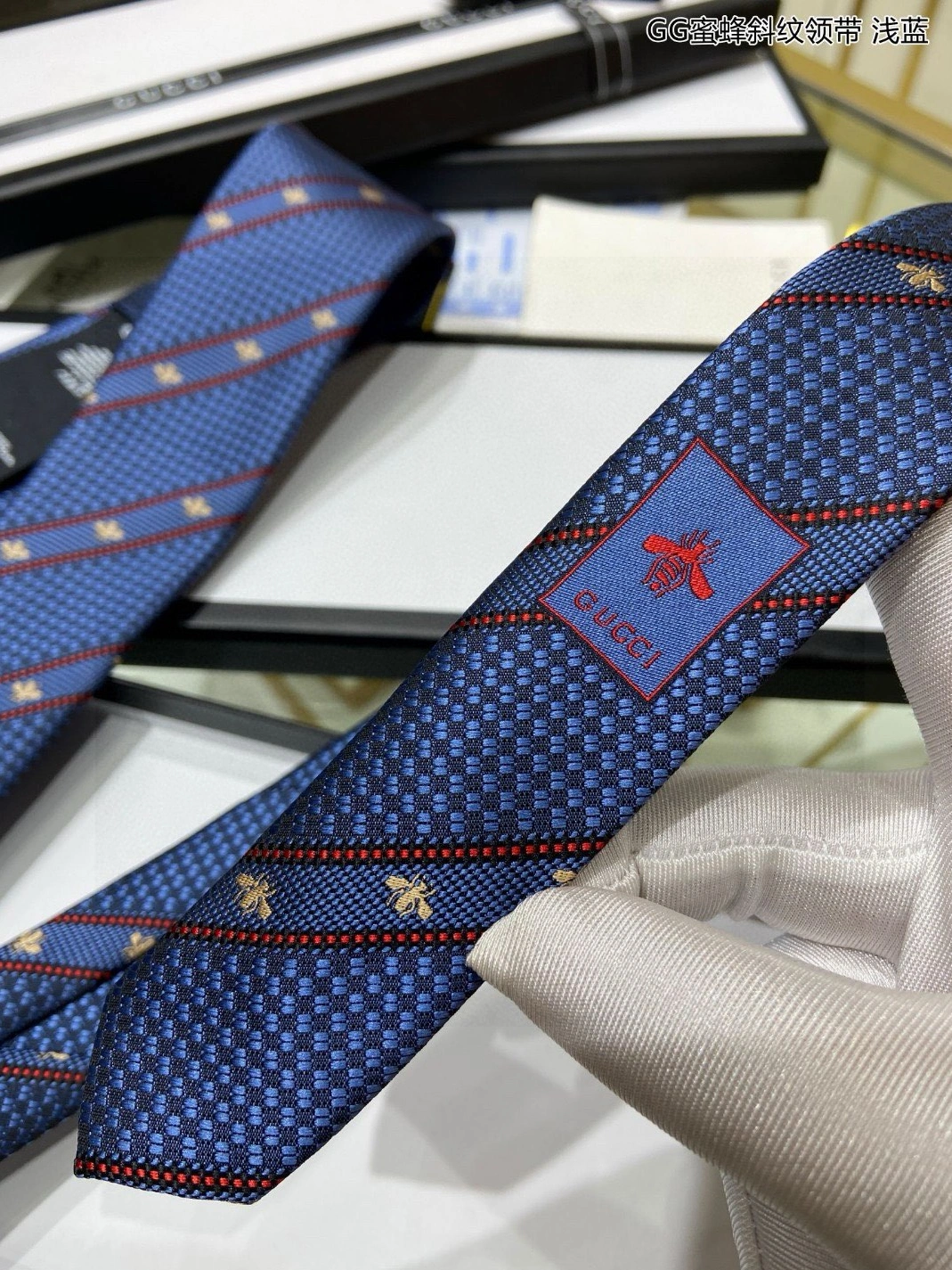 Flexible 127 Gucci Necktie For Men