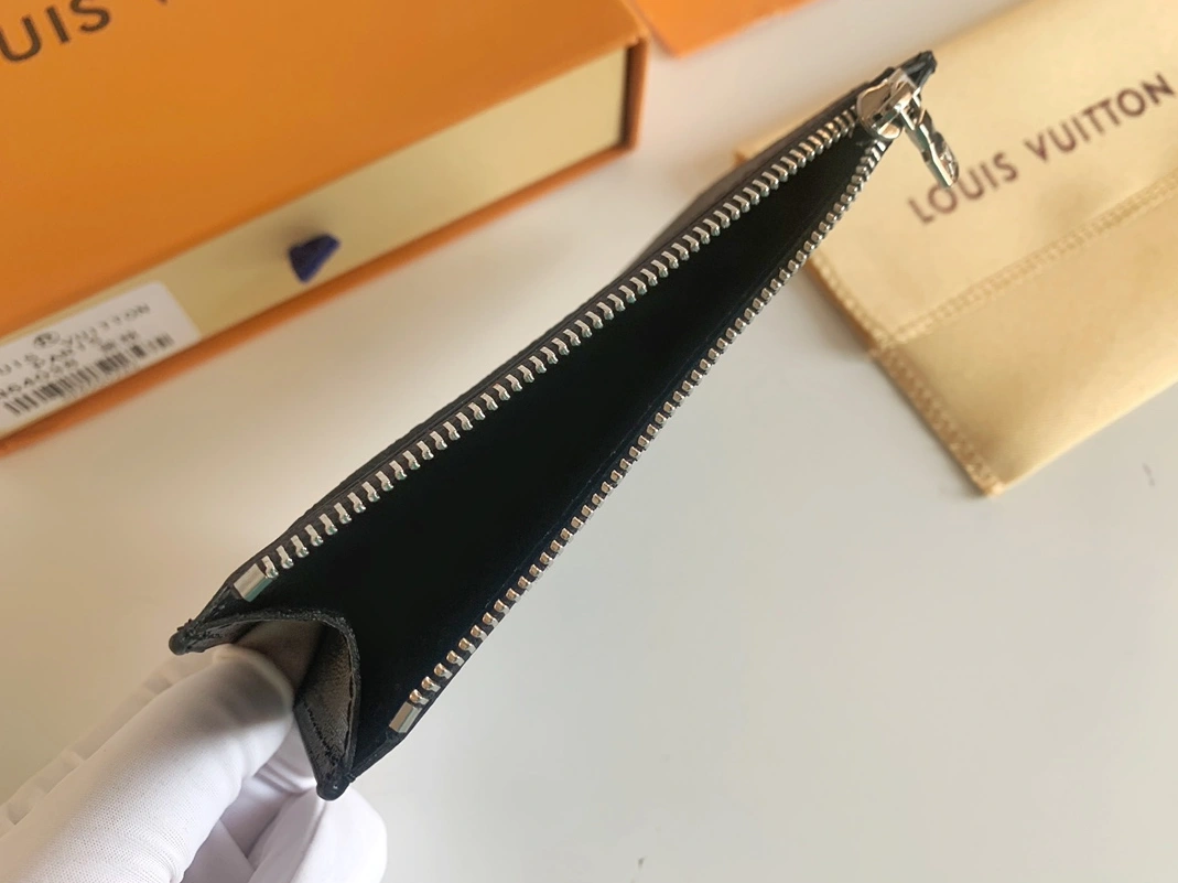 Flexible 1288 Louis Vuitton Card Case For Unisex
