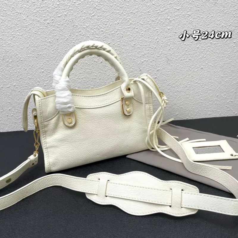 Flexible 1356 Balenciaga AAA Quality Handbags For Women