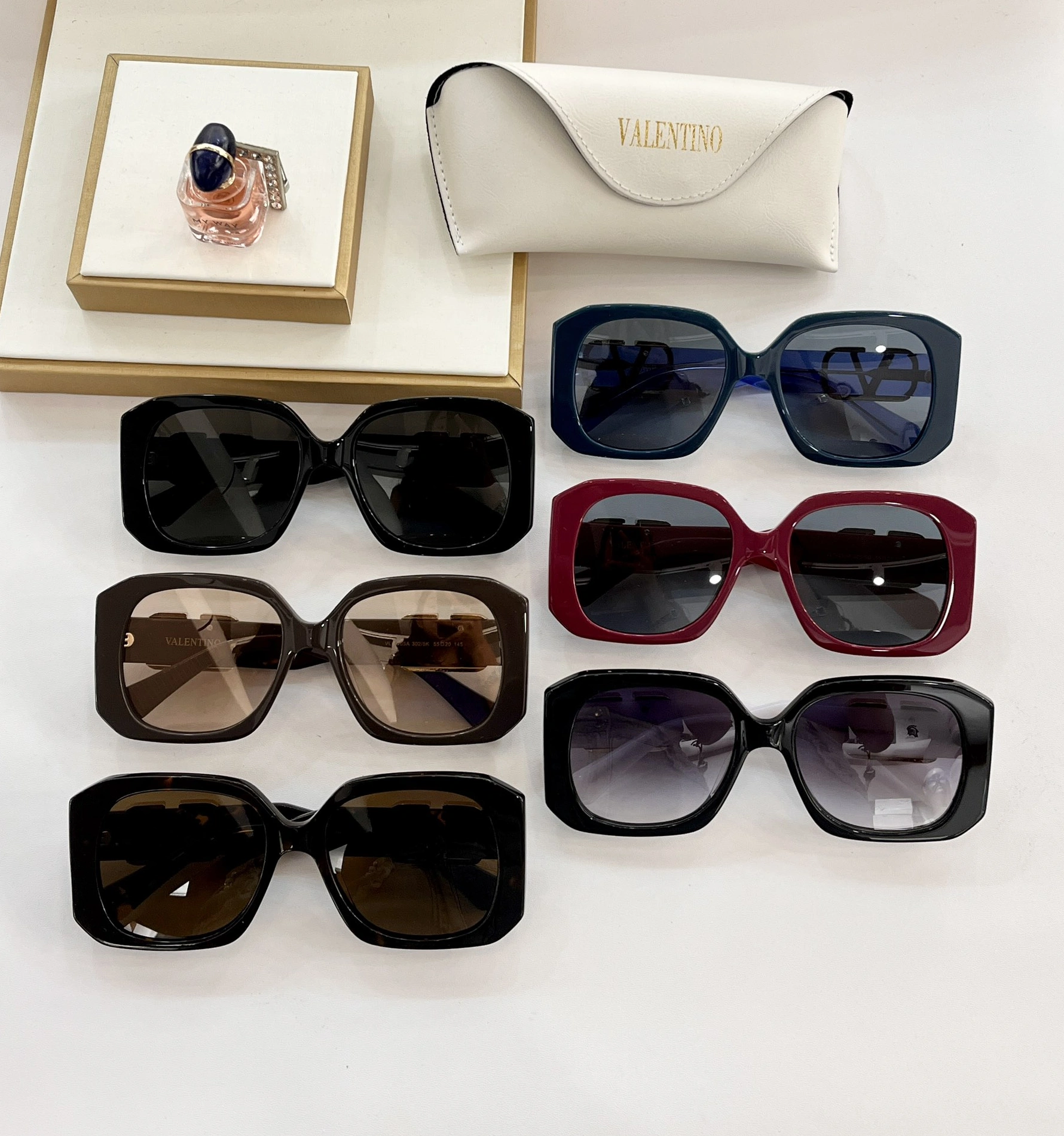 Flexible 1507 Valentino AAA Quality Sunglasses