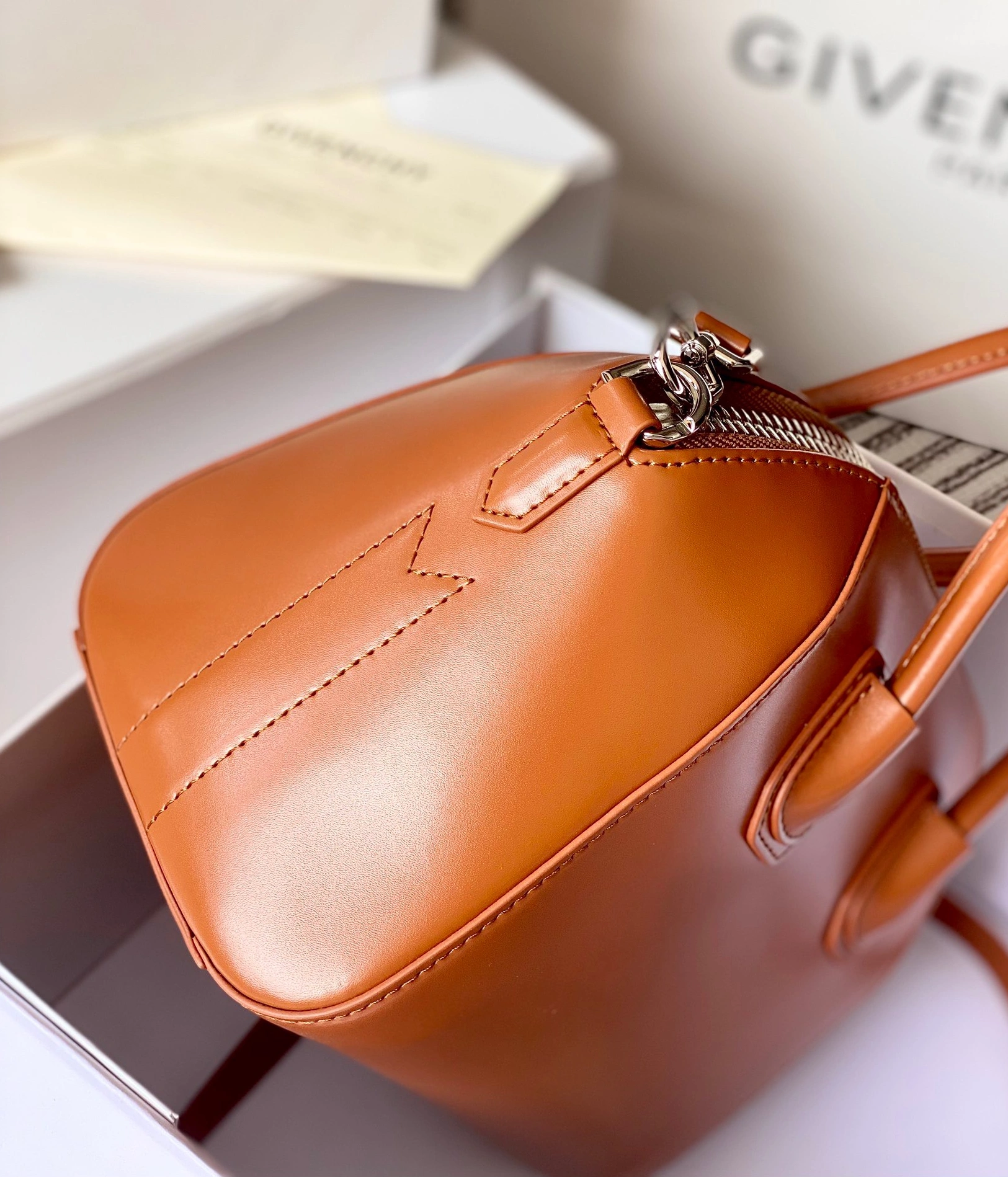 Flexible 1663 Givenchy AAA Quality Handbags For Women