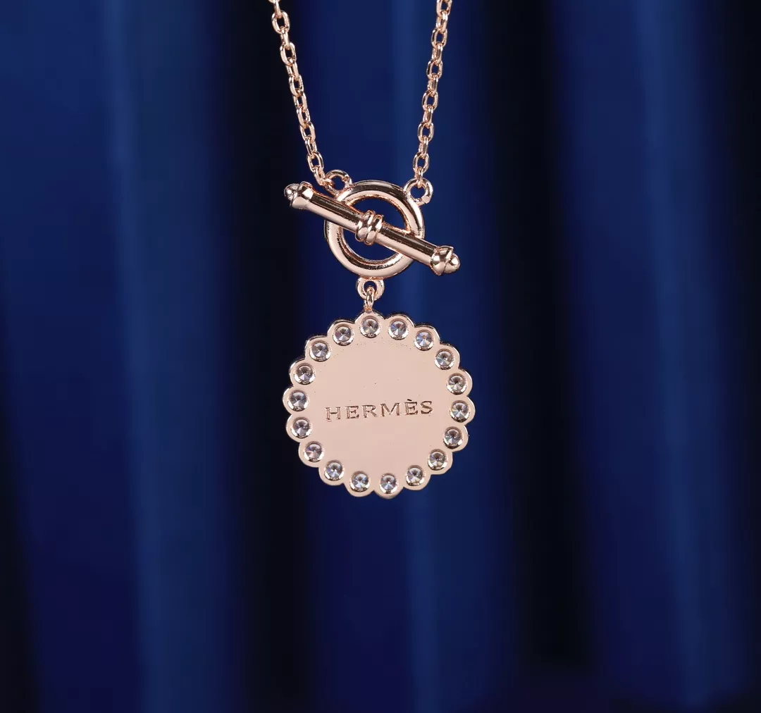 Flexible 1675 Hermes Necklaces