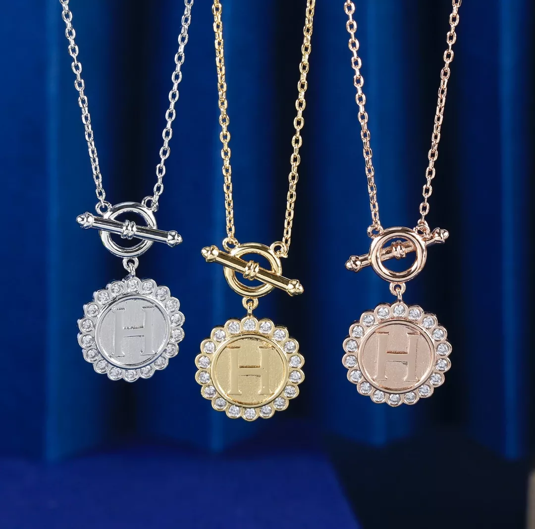 Flexible 1675 Hermes Necklaces
