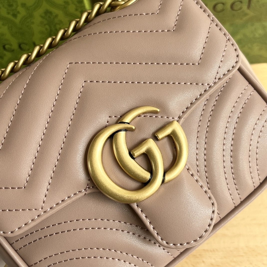Flexible 1725 Gucci AAA Quality Messenger Bags For Women