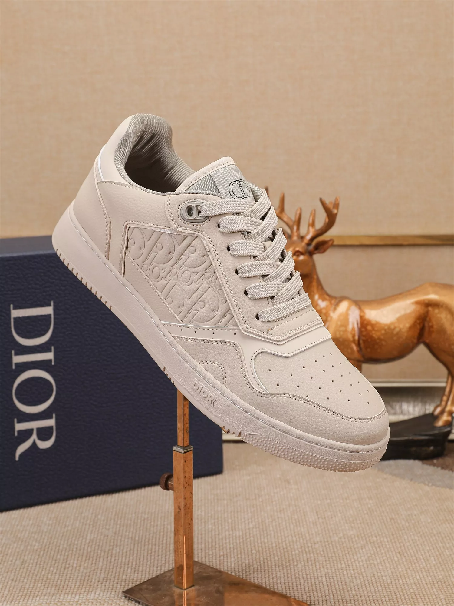 Flexible 1883 Christian Dior Casual Shoes For Men