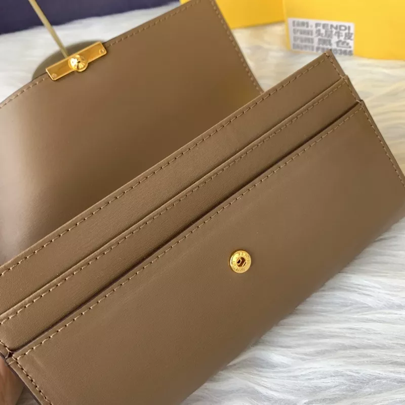 Flexible 1949 Fendi AAA Quality Wallet For Women