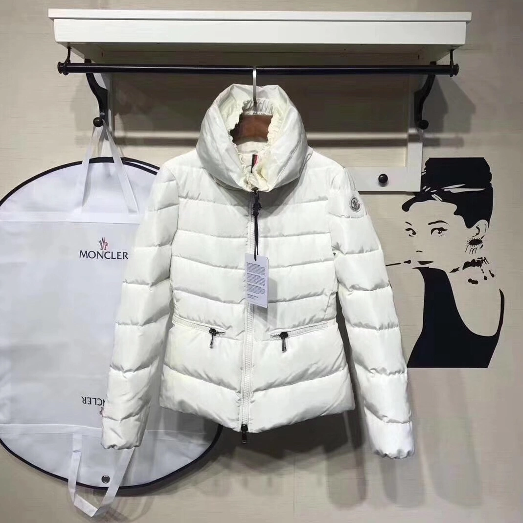 Flexible 2105 Moncler Down Feather Coat Long Sleeved For Women