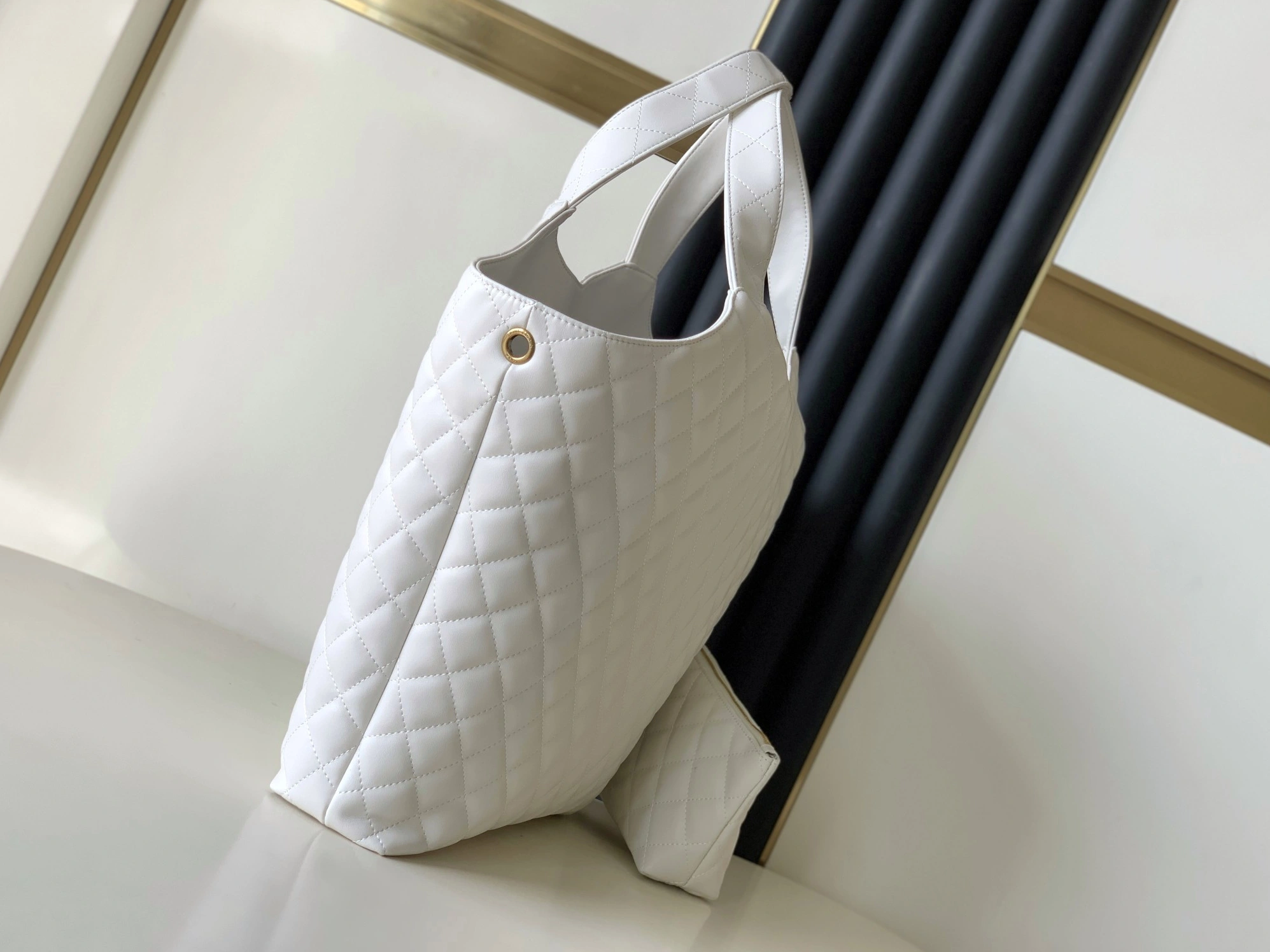 Flexible 2255 Yves Saint Laurent AAA Quality Handbags For Women