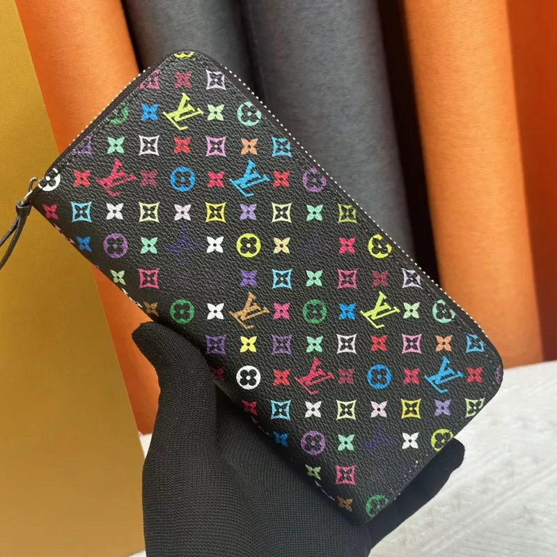 Flexible 2303 Louis Vuitton LV Wallets