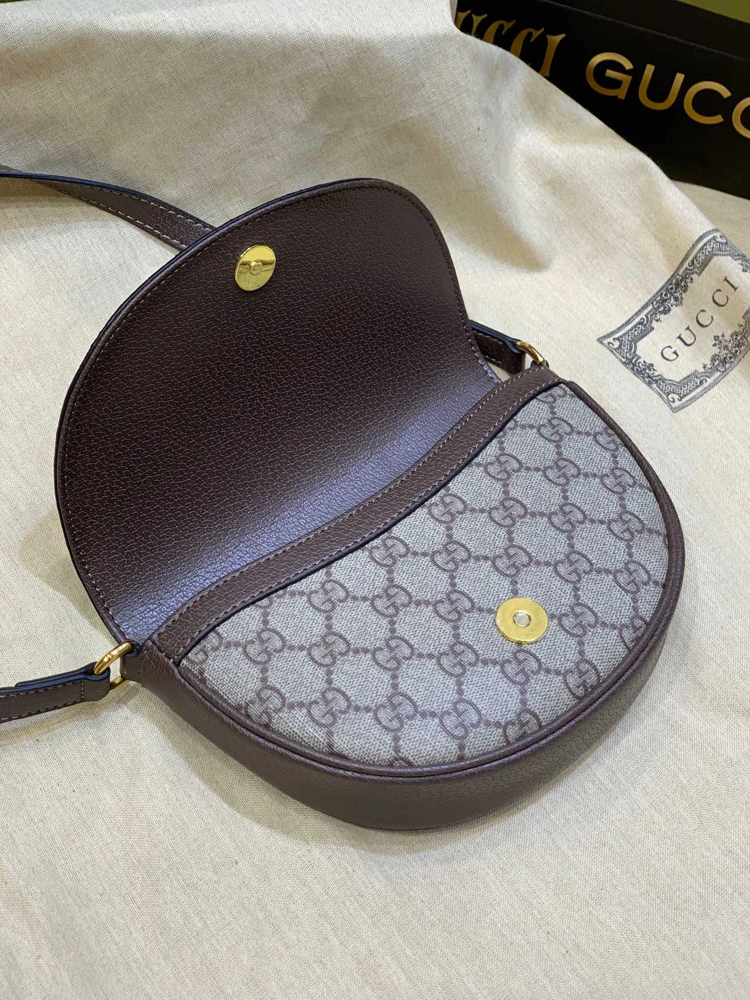 Flexible 2310 Gucci AAA Quality Messenger Bags For Women