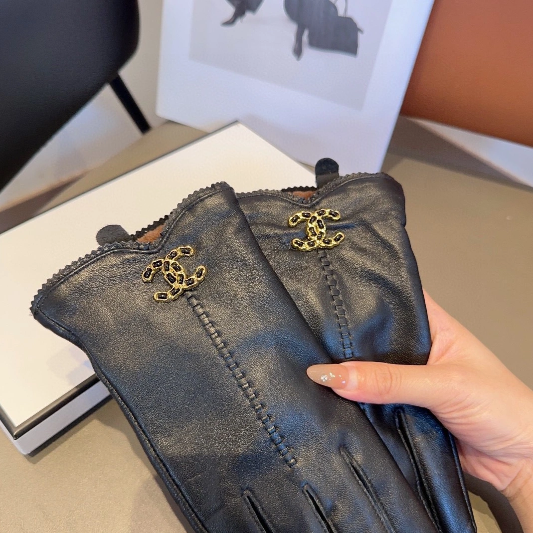 Flexible 2474 Chanel Gloves For Women