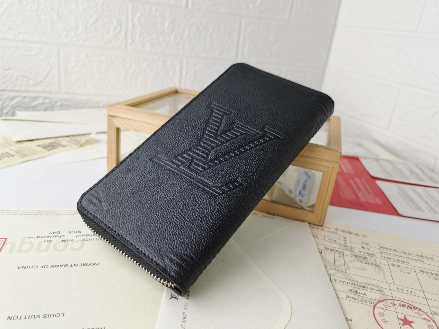 Flexible 2828 Louis Vuitton LV Card Case For Unisex