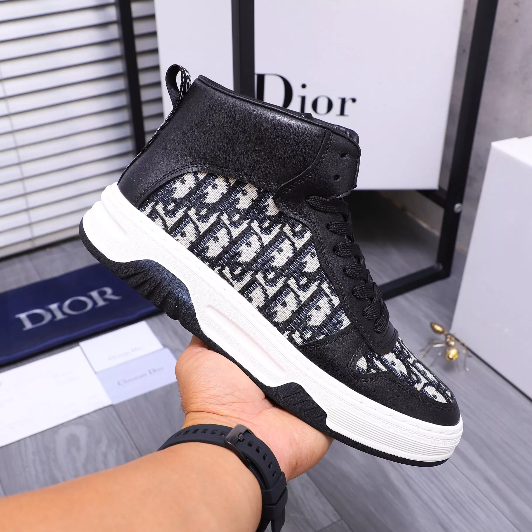Flexible 2841 Christian Dior High Top Shoes For Men